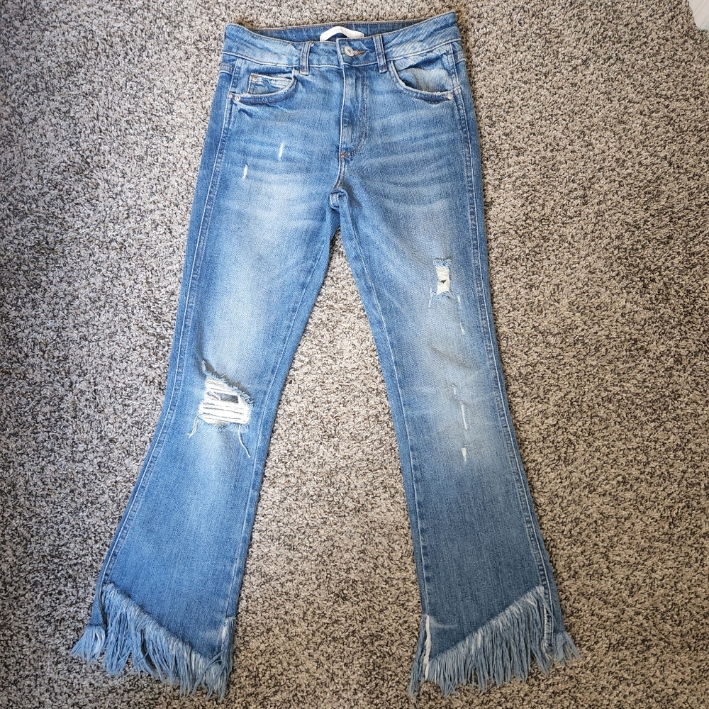 Zara Trafaluc Distressed Flare Frayed Hem Crop Jeans